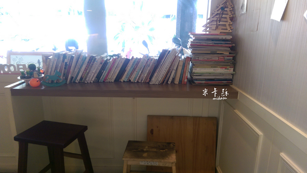 Le fleur Cafe' 花兒咖啡： 【高雄/食﹡前金】橘線市議會站．平價好吃的輕食饗宴．Le fleur Cafe' 花兒咖啡