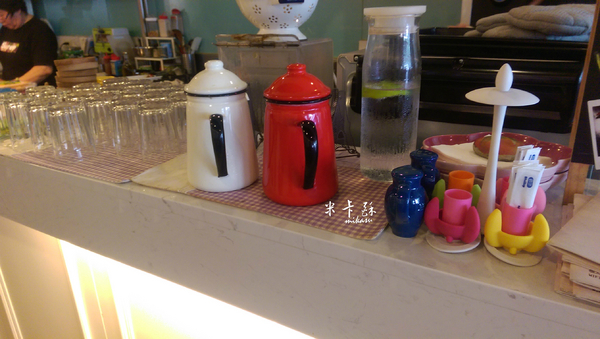 Le fleur Cafe' 花兒咖啡： 【高雄/食﹡前金】橘線市議會站．平價好吃的輕食饗宴．Le fleur Cafe' 花兒咖啡