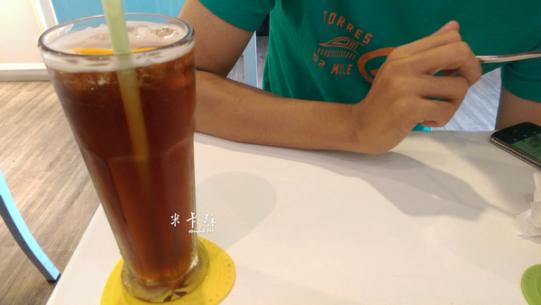 Le fleur Cafe' 花兒咖啡： 【高雄/食﹡前金】橘線市議會站．平價好吃的輕食饗宴．Le fleur Cafe' 花兒咖啡