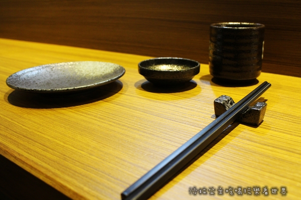 三川食事屋(延吉店):東區新開幕『三川食事屋』丼飯/生魚片/捷運忠孝敦化站日式料理