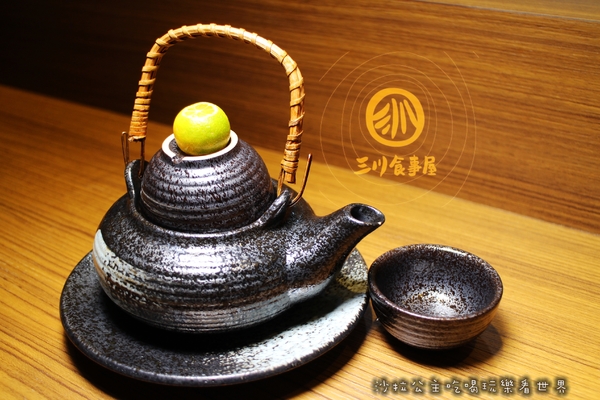 三川食事屋(延吉店):東區新開幕『三川食事屋』丼飯/生魚片/捷運忠孝敦化站日式料理