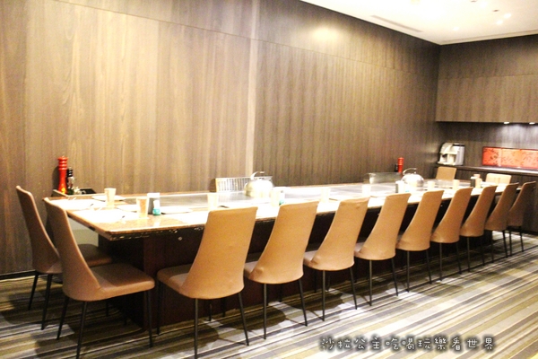 絢賞風尚鐵板燒：台北松山慶城街『絢賞風尚鐵板燒』龍蝦/活鮑/包廂