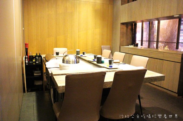 絢賞風尚鐵板燒：台北松山慶城街『絢賞風尚鐵板燒』龍蝦/活鮑/包廂