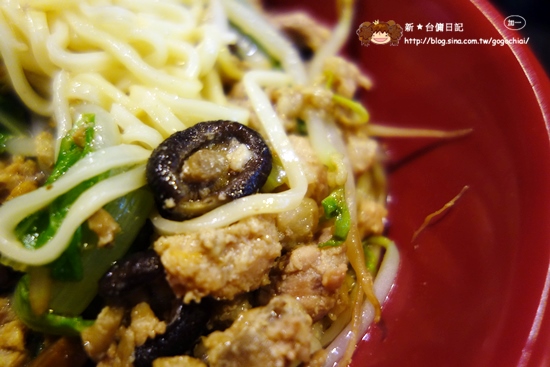 12鮮築香菇肉燥乾麵 (5).JPG