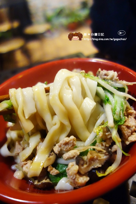 12鮮築香菇肉燥乾麵 (4).JPG