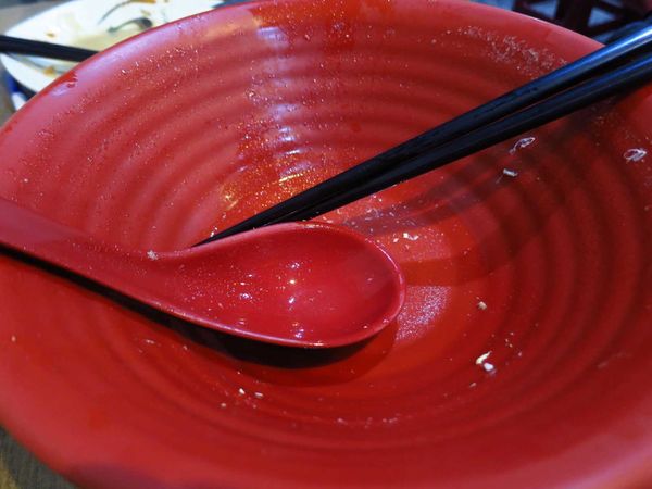 【三重美食】五華街烏龍麵老店-特殊的濃郁口味湯頭炒麵