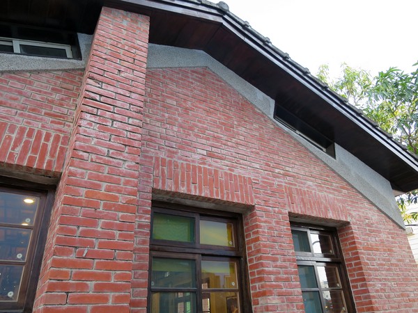 恆春民謠館：再唱一段思想起...    ..恆春民謠館