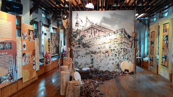 恆春民謠館：再唱一段思想起...    ..恆春民謠館