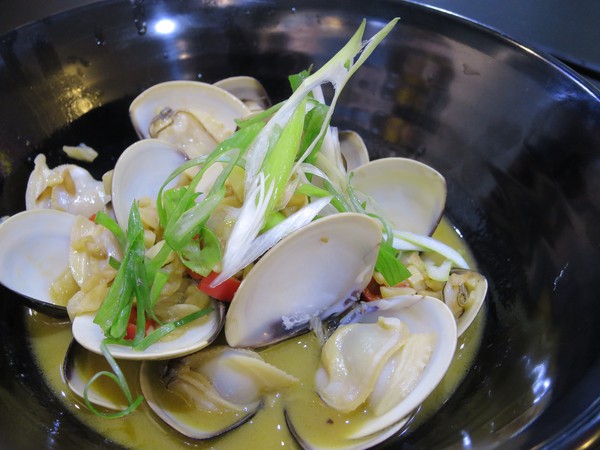 串板燒烤：串起鮮嫩多汁的燒烤滋味~ .. 串板燒烤