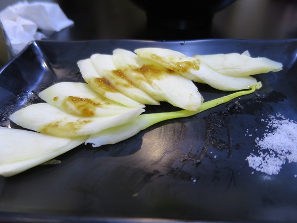 串板燒烤：串起鮮嫩多汁的燒烤滋味~ .. 串板燒烤