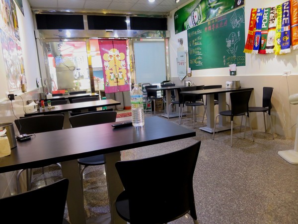 串板燒烤：串起鮮嫩多汁的燒烤滋味~ .. 串板燒烤