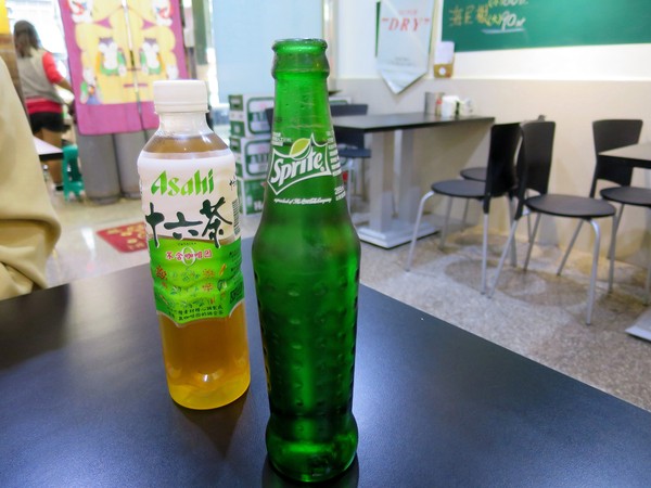 串板燒烤：串起鮮嫩多汁的燒烤滋味~ .. 串板燒烤