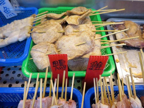 串板燒烤：串起鮮嫩多汁的燒烤滋味~ .. 串板燒烤