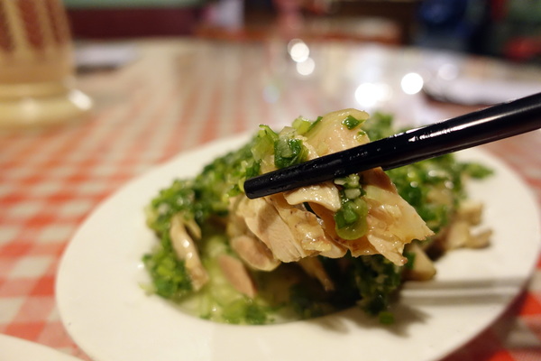 陸光小館：(胖樺食記)市民大道好吃的眷村家常菜「陸光小館」，滷菜刀工細緻推豆皮豬大腸。台北必吃/砂鍋魚頭/給力熱炒/免服務費