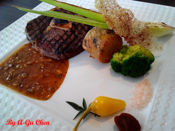 洁沐創義料理：【臺南Ω安南區】洁沐創義料理。色、香、味俱全，一食入魂の手作料理