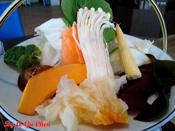 洁沐創義料理：【臺南Ω安南區】洁沐創義料理。色、香、味俱全，一食入魂の手作料理