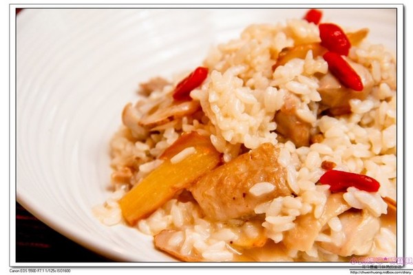 Little Vegas Taipei 小維加斯(台北總店)：【台北市府美式料理】☼Little Vegas Taipei 小維加斯☼香港首度來台開店,異國料理令人耳目一新♥♥