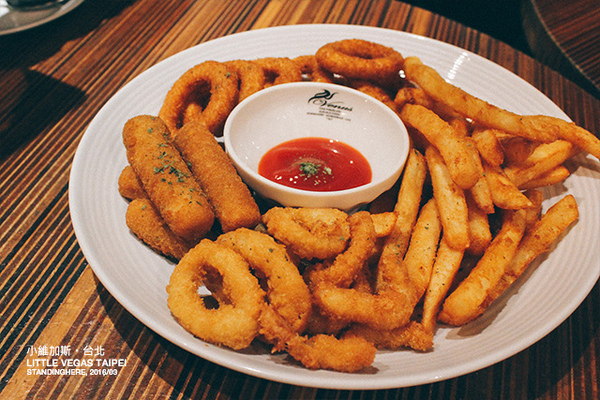 Little Vegas Taipei 小維加斯(台北總店)：台北_ Little Vegas Taipei 小維斯加 / 捷運市政府站 / 來自香港的混搭美食