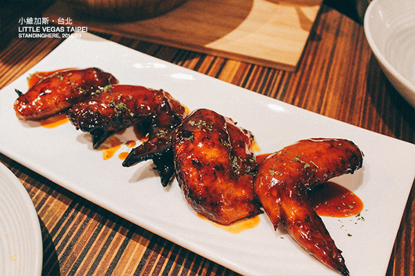 Little Vegas Taipei 小維加斯(台北總店)：台北_ Little Vegas Taipei 小維斯加 / 捷運市政府站 / 來自香港的混搭美食