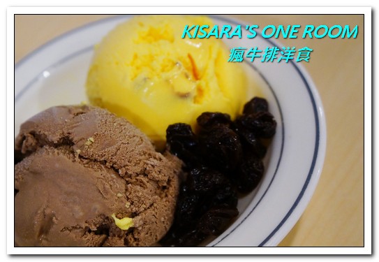 瘋牛排洋食(港墘店)：台北內湖牛排．說比臉大真的是太客氣的55oz超巨大牛排──瘋牛排洋食