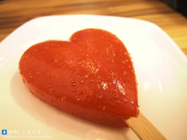 Bella Gelateria:〖台中│美食〗Bella Gelateria ❤ 道地義大利冰淇淋,嚴選義大利進口食材,搭配台灣在地水果,天然純手工製作~大推開心果冰淇淋!!