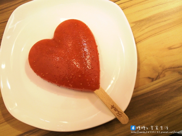 Bella Gelateria:〖台中│美食〗Bella Gelateria ❤ 道地義大利冰淇淋,嚴選義大利進口食材,搭配台灣在地水果,天然純手工製作~大推開心果冰淇淋!!