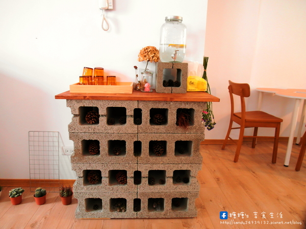 弎六:〖台中│美食〗弎六 ❤ 隱藏於住宅區二樓中的人氣甜點"彩虹生乳酪",每次開店不到兩小時就通通賣光光了!!