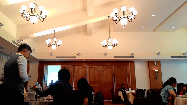 台南商務會館-港式飲茶：港人做港點、道地好好食～ ..台南商務會館-港式飲茶