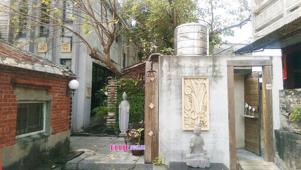 12721799_1069494446405108_349812697_n