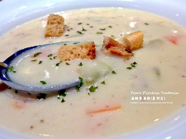 Tom's Pizzeria Trattoria 湯姆餐酒館(蘆洲店)：【愛評網口碑體驗】服務好，氣氛佳，道地義式美食 ✿✿ Tom's Pizzeria Trattoria 湯姆餐酒館(蘆洲店) ✿✿