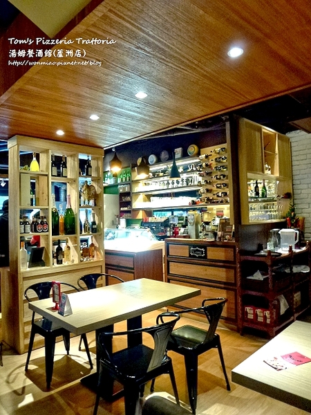 Tom's Pizzeria Trattoria 湯姆餐酒館(蘆洲店)：【愛評網口碑體驗】服務好，氣氛佳，道地義式美食 ✿✿ Tom's Pizzeria Trattoria 湯姆餐酒館(蘆洲店) ✿✿