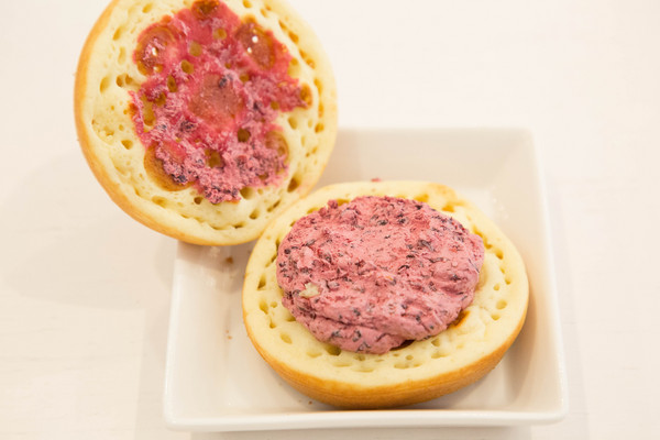 Gold House 金色小屋比利時創意鬆餅：[台南]寵物友善 高CP值早午餐 創意鬆餅店 Gold House 金色小屋比利時創意鬆餅 (崇道店)