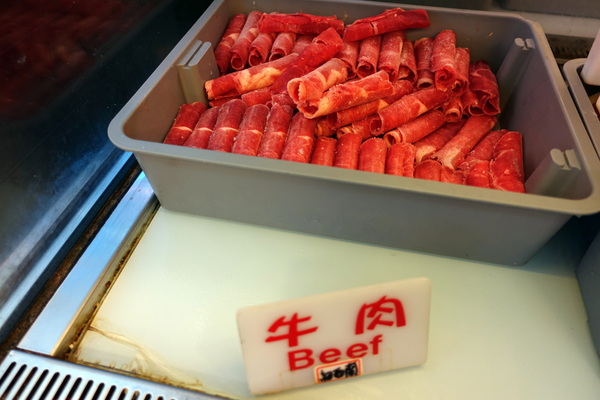 犇鱻涮涮鍋:(胖樺食記)平價火鍋吃到飽連鎖店「犇鱻涮涮鍋」/新北市中永和美食/高CP值