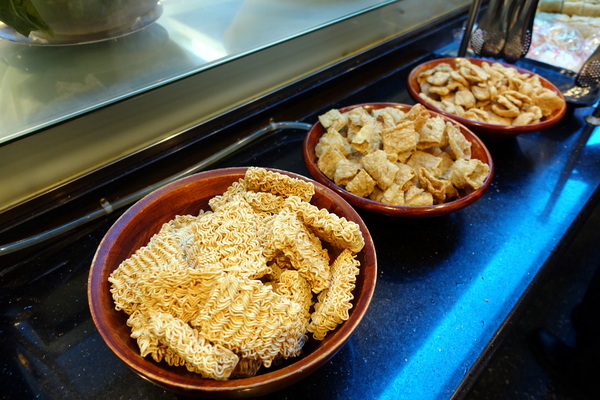 犇鱻涮涮鍋:(胖樺食記)平價火鍋吃到飽連鎖店「犇鱻涮涮鍋」/新北市中永和美食/高CP值