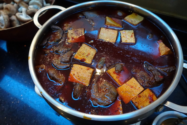 犇鱻涮涮鍋:(胖樺食記)平價火鍋吃到飽連鎖店「犇鱻涮涮鍋」/新北市中永和美食/高CP值