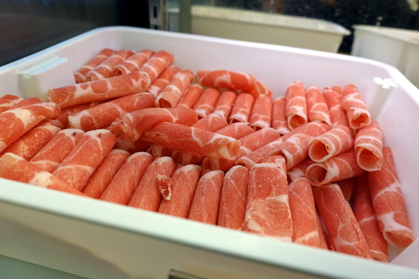 犇鱻涮涮鍋:(胖樺食記)平價火鍋吃到飽連鎖店「犇鱻涮涮鍋」/新北市中永和美食/高CP值