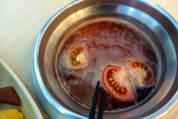 犇鱻涮涮鍋:(胖樺食記)平價火鍋吃到飽連鎖店「犇鱻涮涮鍋」/新北市中永和美食/高CP值