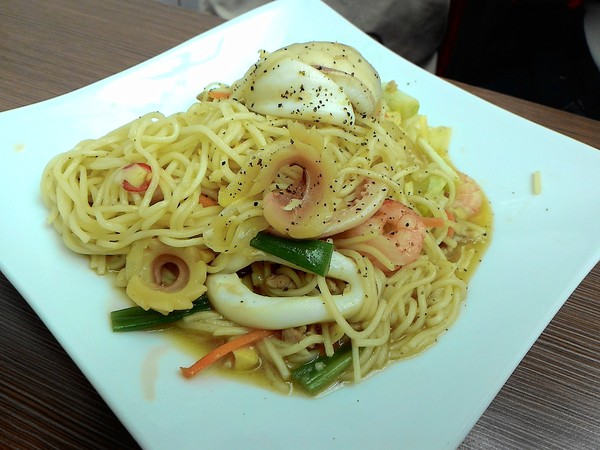 喬英河粉鳝魚花枝麵:喬英河粉鳝魚花枝麵