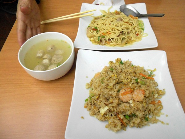 喬英河粉鳝魚花枝麵:喬英河粉鳝魚花枝麵