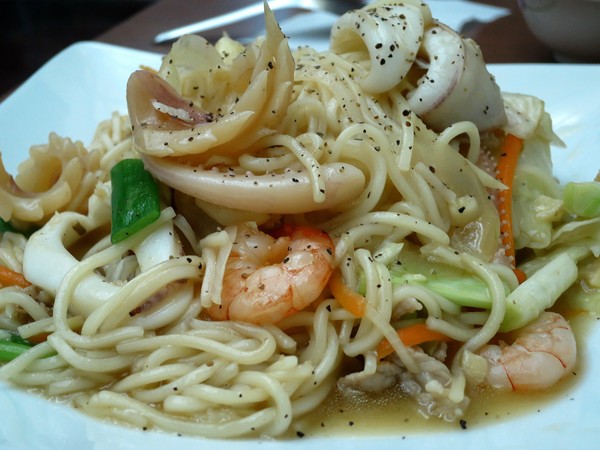 喬英河粉鳝魚花枝麵：喬英河粉鳝魚花枝麵