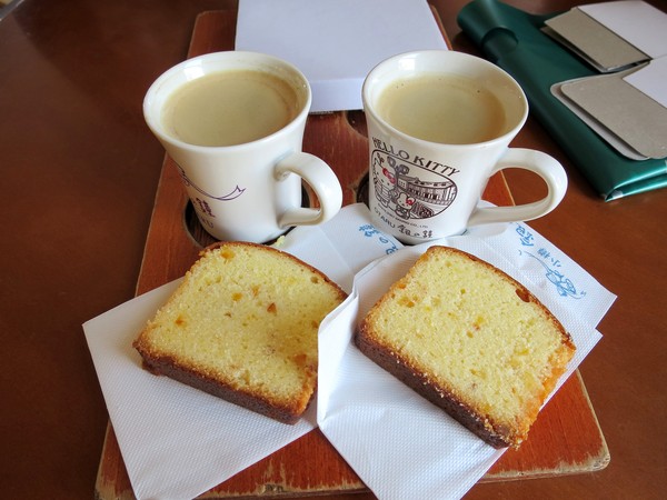 北海道小樽：北國の旅.. 銀の鐘１号館        ..可以帶走幸福的咖啡館~