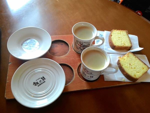 北海道小樽：北國の旅.. 銀の鐘１号館        ..可以帶走幸福的咖啡館~