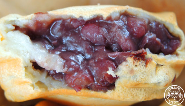 萬丹紅豆餅：呷飽祙【新北三重･萬丹紅豆餅】紅豆生南國