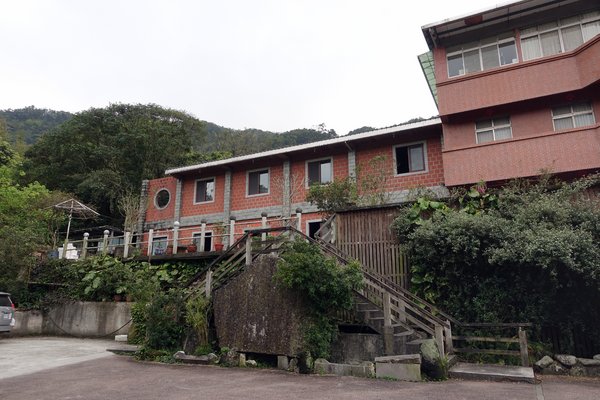 野宴食堂：(胖樺食記)新北石碇必吃美食，深山也有新鮮海產可品嘗「野宴食堂」