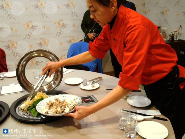 蒸食在：〖台中│美食〗蒸食在海鮮餐廳 ❤ 瓦跳跳海鮮登場!!『蒸』新鮮，『蒸』實在，『蒸』美味，『蒸』服味蕾饗宴