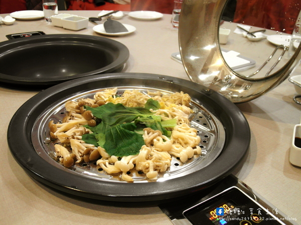 蒸食在：〖台中│美食〗蒸食在海鮮餐廳 ❤ 瓦跳跳海鮮登場!!『蒸』新鮮，『蒸』實在，『蒸』美味，『蒸』服味蕾饗宴