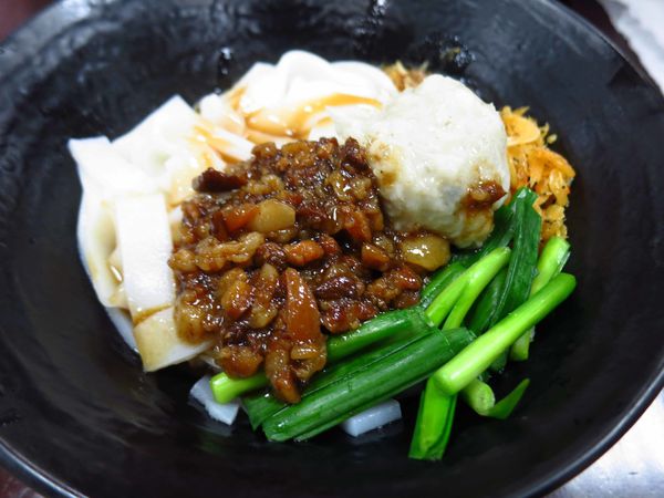 【蘆洲美食】家鄉鵝肉擔仔麵-CP值極高的巷弄美食