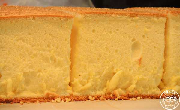 源味本舖-古早味現烤蛋糕(淡水):呷飽祙【新北淡水・源味本舖古早味現烤蛋糕(旗艦店)】食尚玩家推薦