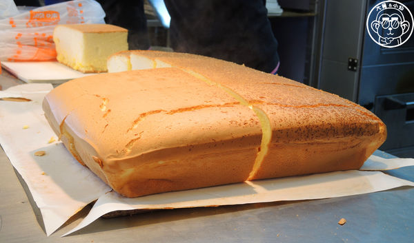 源味本舖-古早味現烤蛋糕(淡水):呷飽祙【新北淡水・源味本舖古早味現烤蛋糕(旗艦店)】食尚玩家推薦