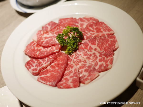 山鯨燒肉 山くじら 燒肉：【食記】台中山鯨燒肉やきにくの專門店@北區簡愛汽車旅館 : 印月餐旅新品牌, 日韓合璧, 大份量高CP值, 滿足你對肉食的渴望!!